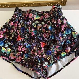 Lululemon Athletica Hotty Hot Multicolor Floral Athletic Shorts